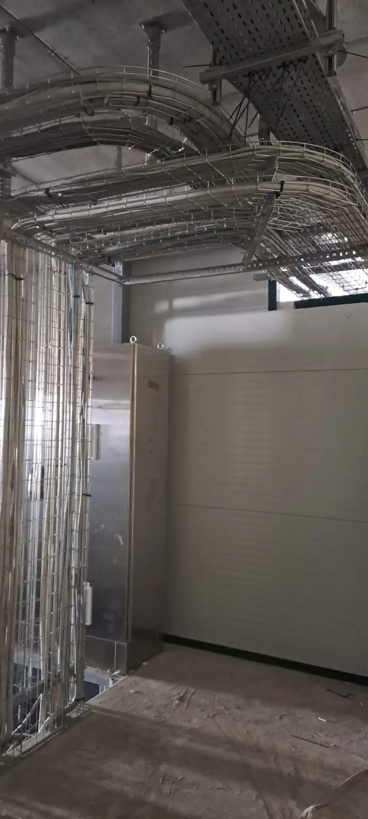 Canalizzazioni elettriche industriali in campo